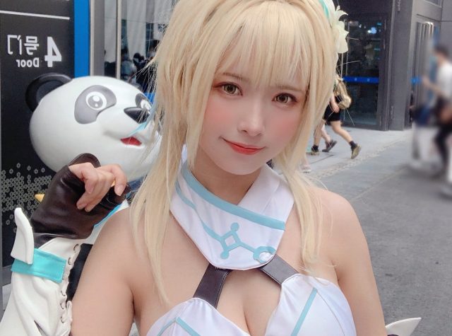コスプレイヤーのエロ画像 001