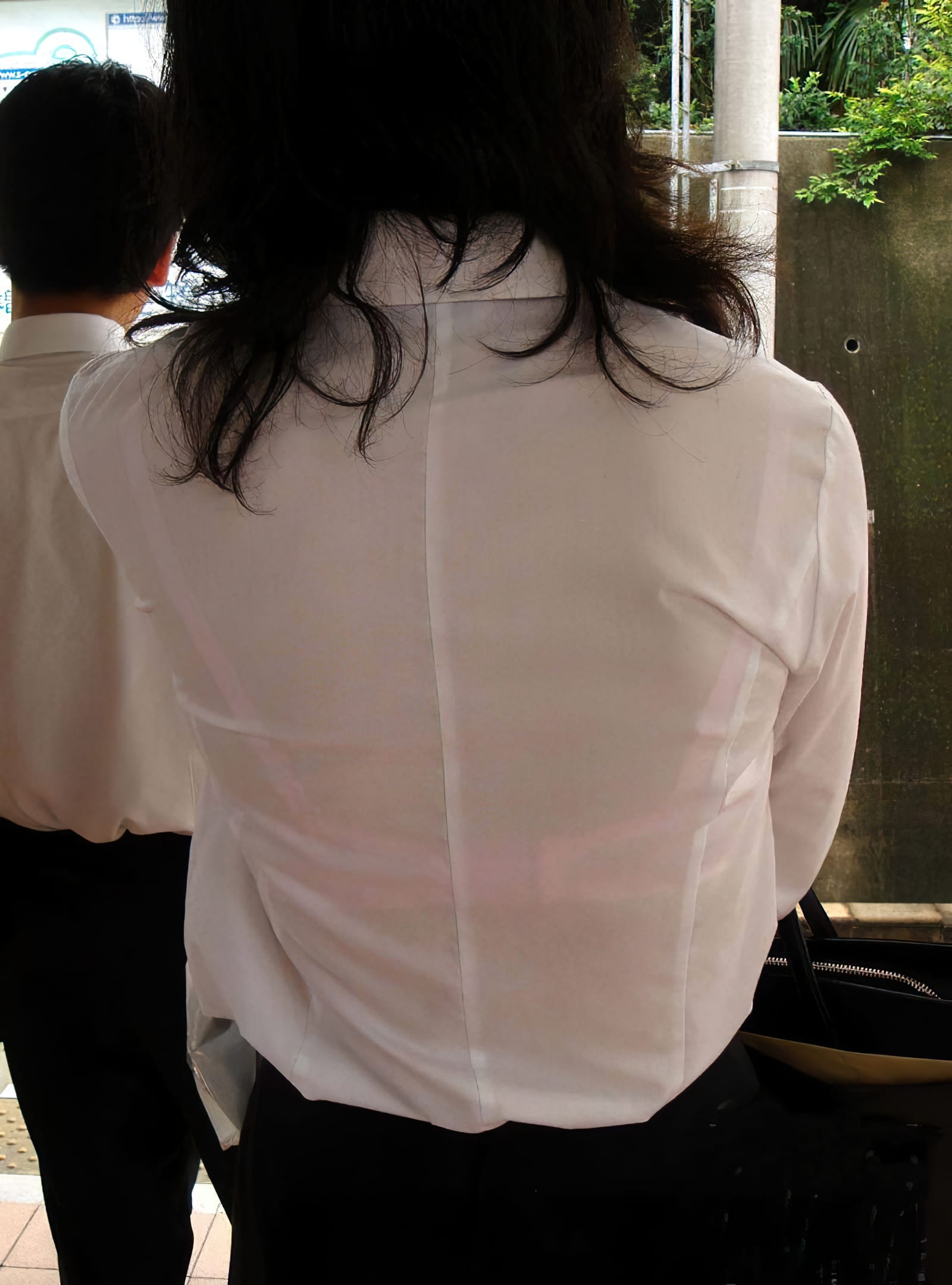 Yシャツを着た二次元美少女のエロ画像 021