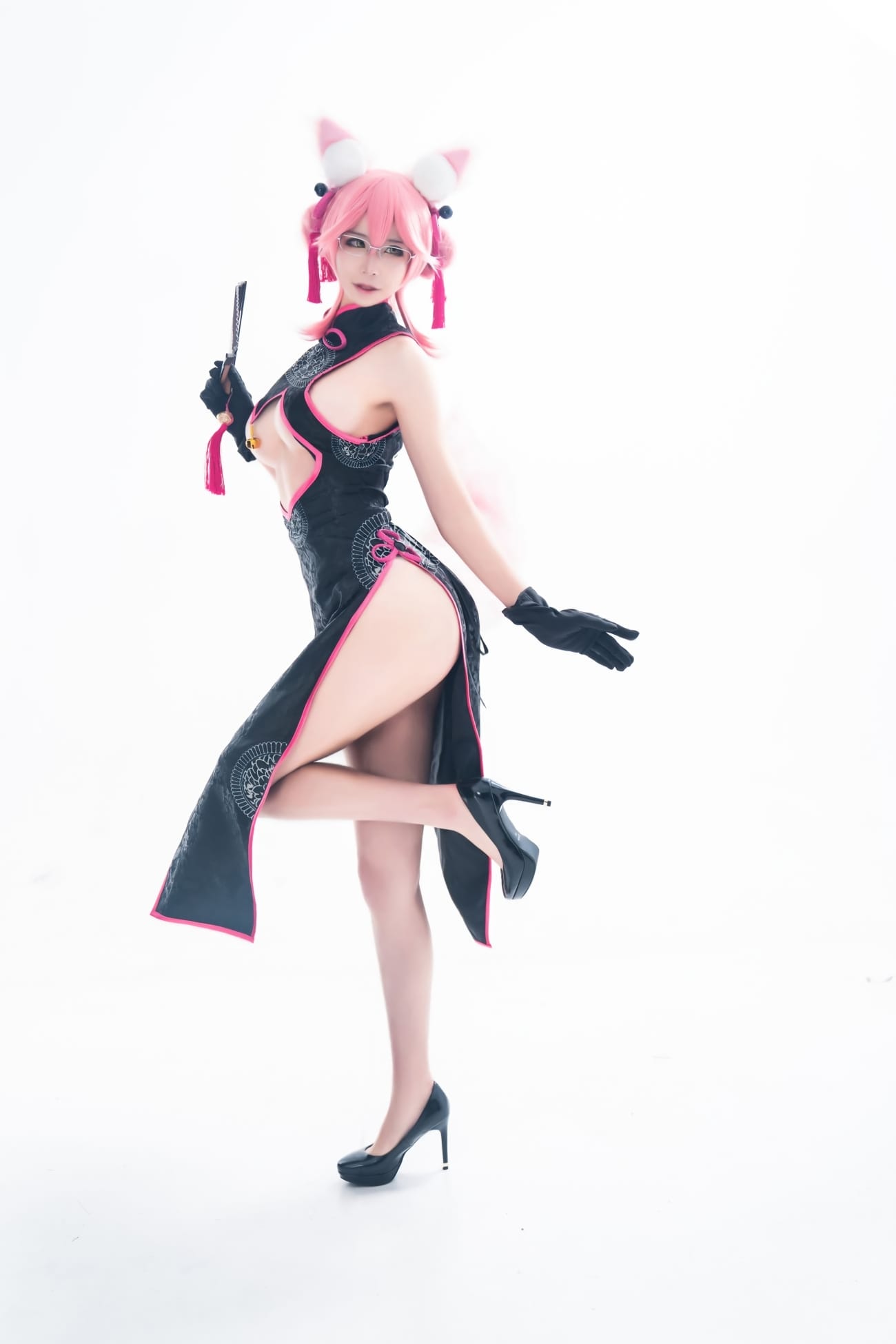 チャイナドレス女性のエロ画像 033