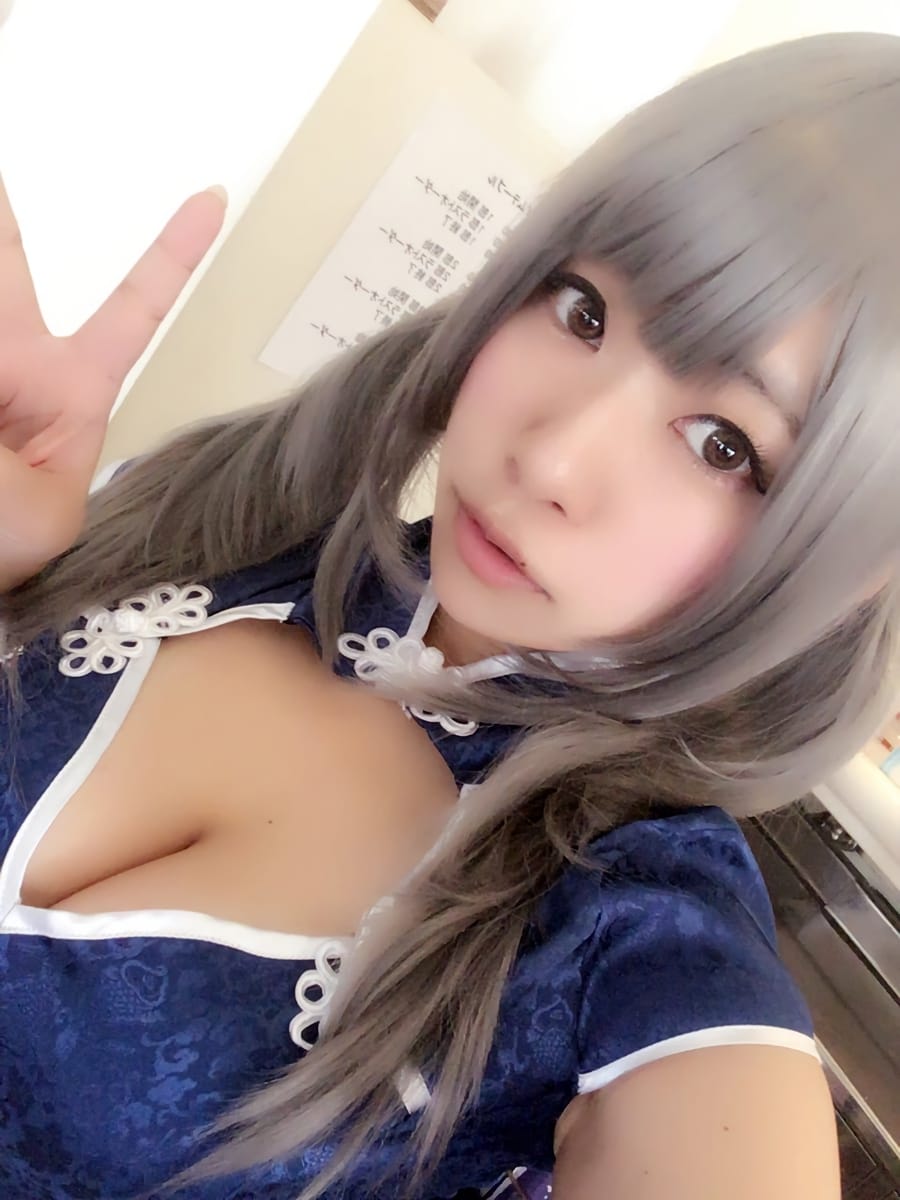 チャイナドレス女性のエロ画像 034