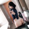 お尻を強調した自撮りのエロ画像 001