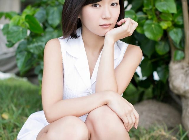 ミニスカート美女のエロ画像 001