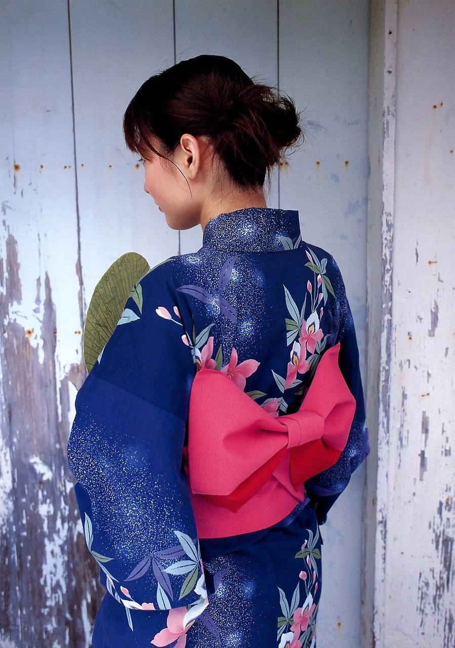 和服、着物、浴衣を着た女性のエロ画像 048