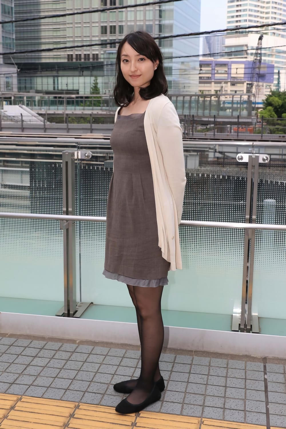 街撮りされた黒パンスト女性のエロ画像 002