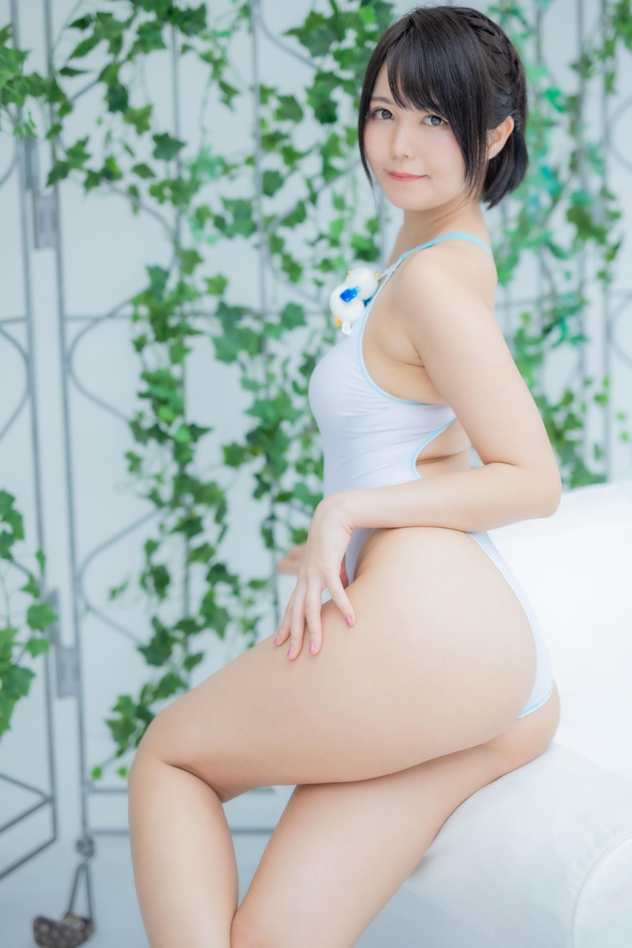 水着美尻のエロ画像 001